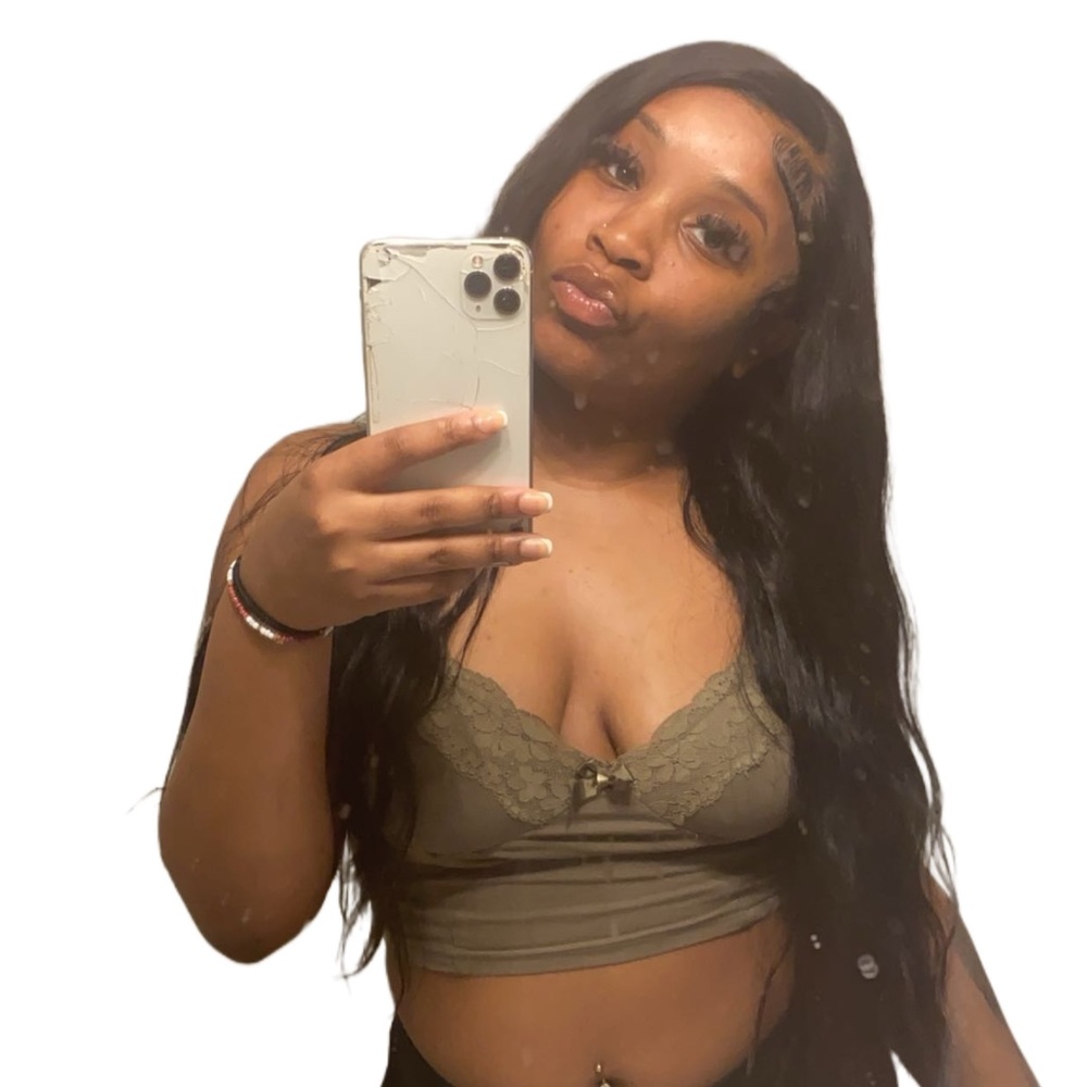 Meet your Posher, Laniah